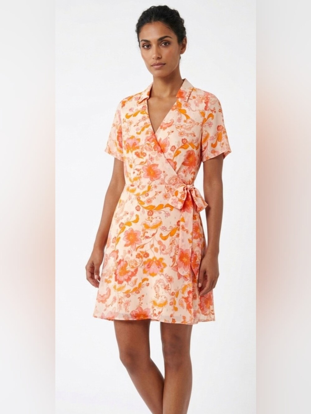 NWOT Vince Camuto Floral Wrap Dress Size S. New - Missing Price Tag.